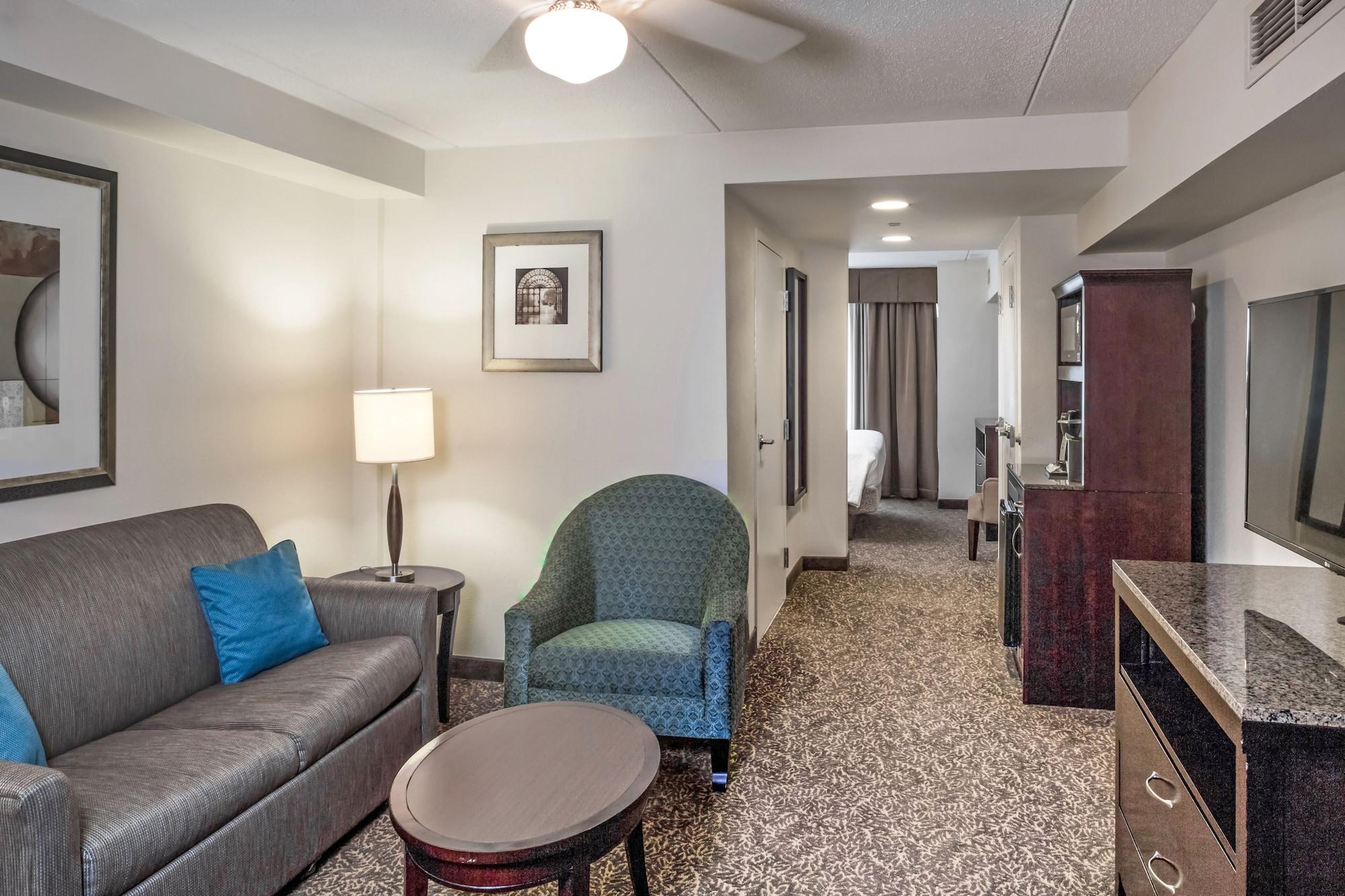 Hilton Garden Inn Hampton Coliseum Central Extérieur photo