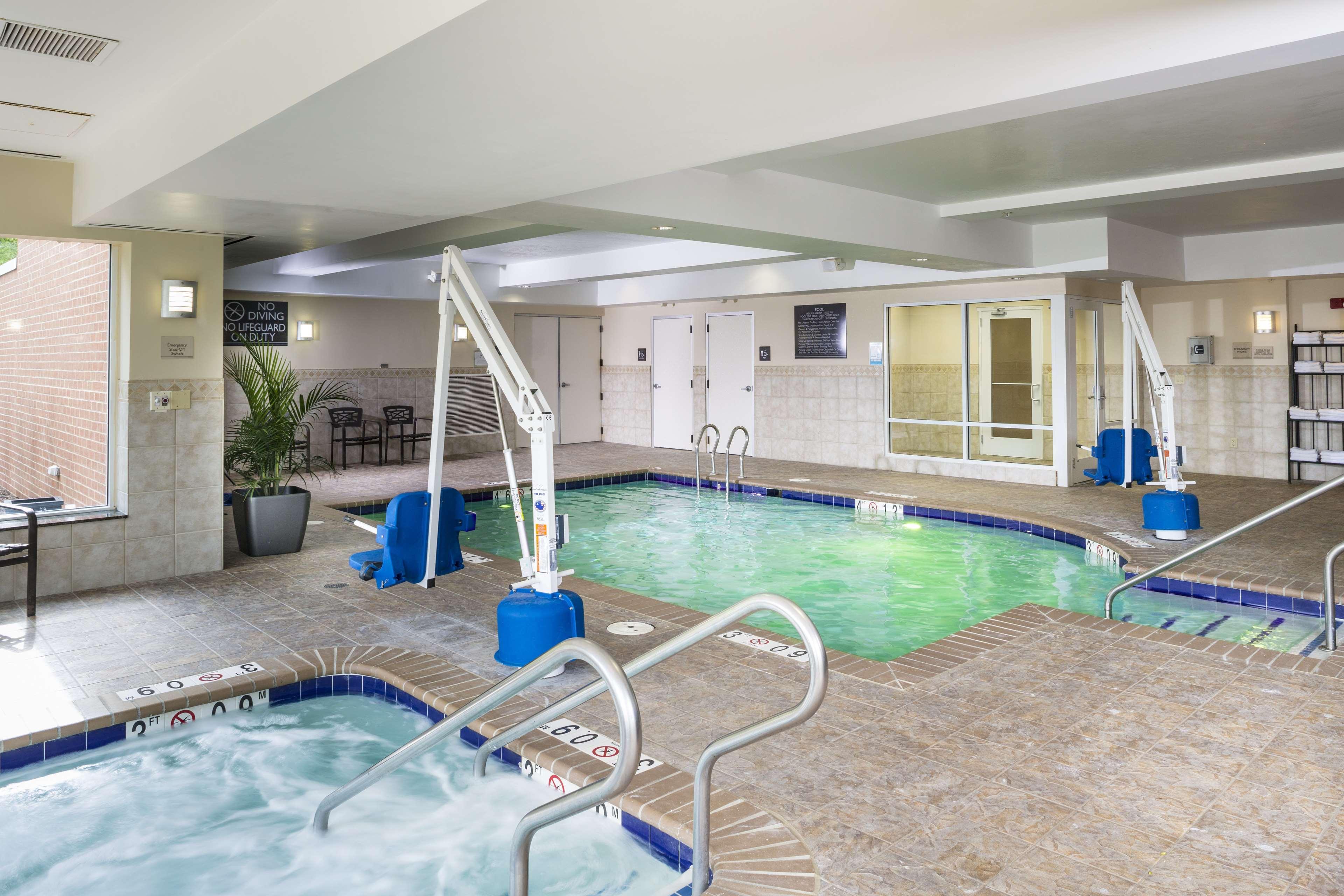Hilton Garden Inn Hampton Coliseum Central Extérieur photo