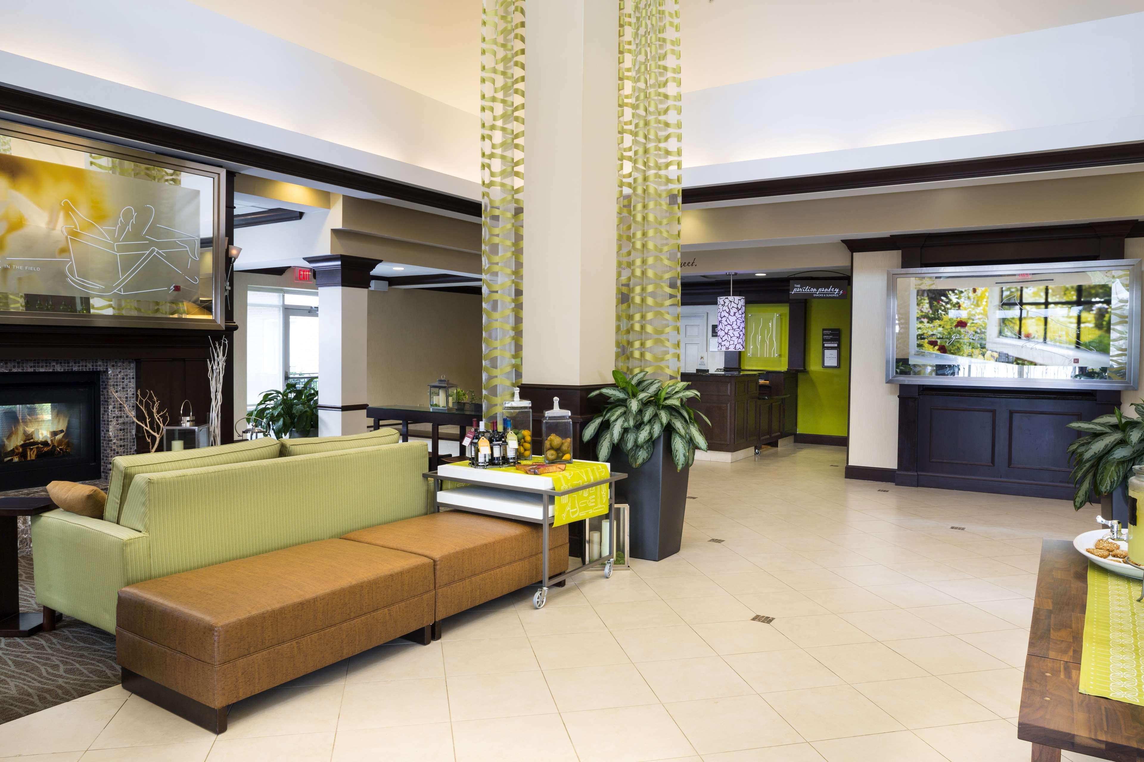 Hilton Garden Inn Hampton Coliseum Central Extérieur photo