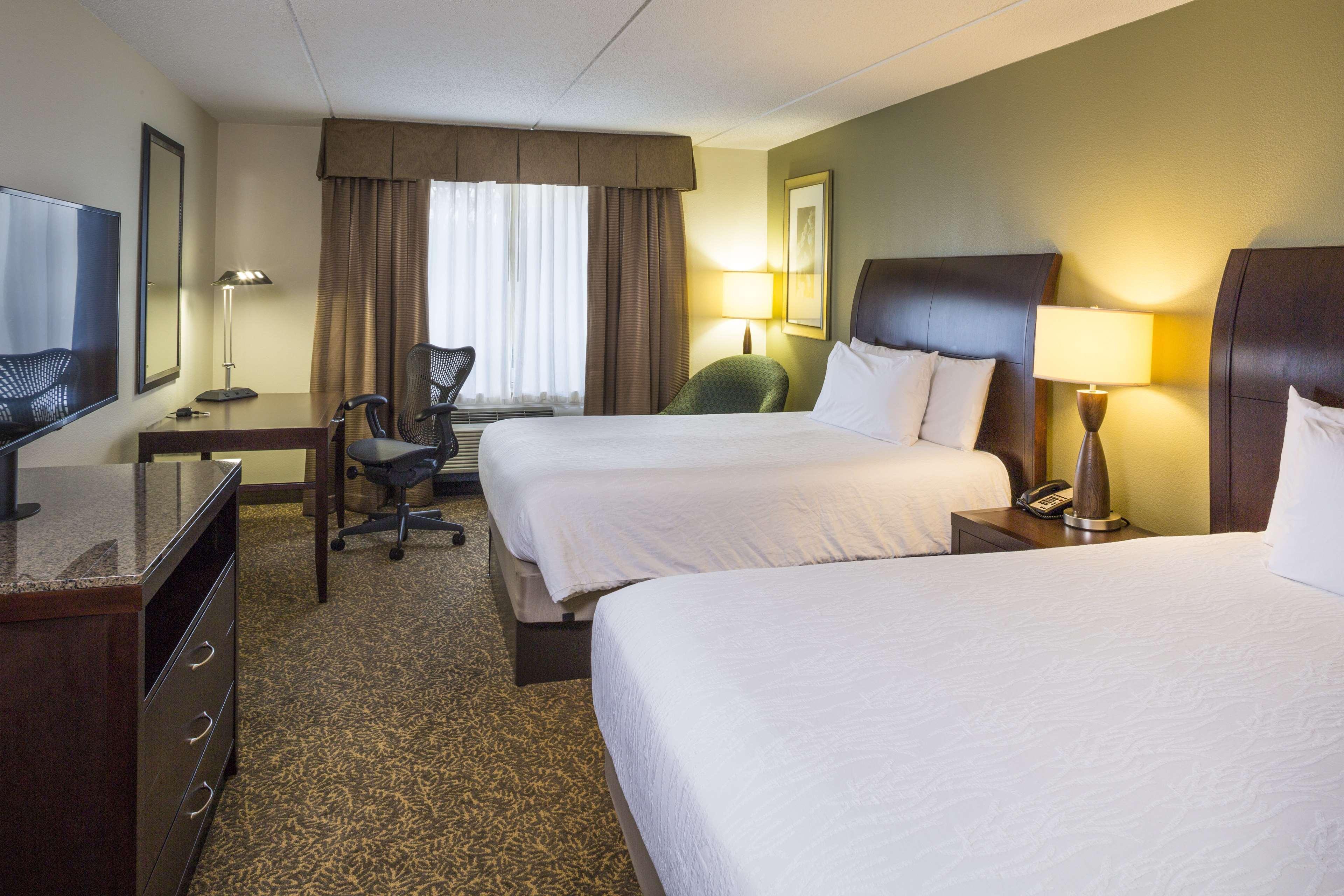 Hilton Garden Inn Hampton Coliseum Central Extérieur photo