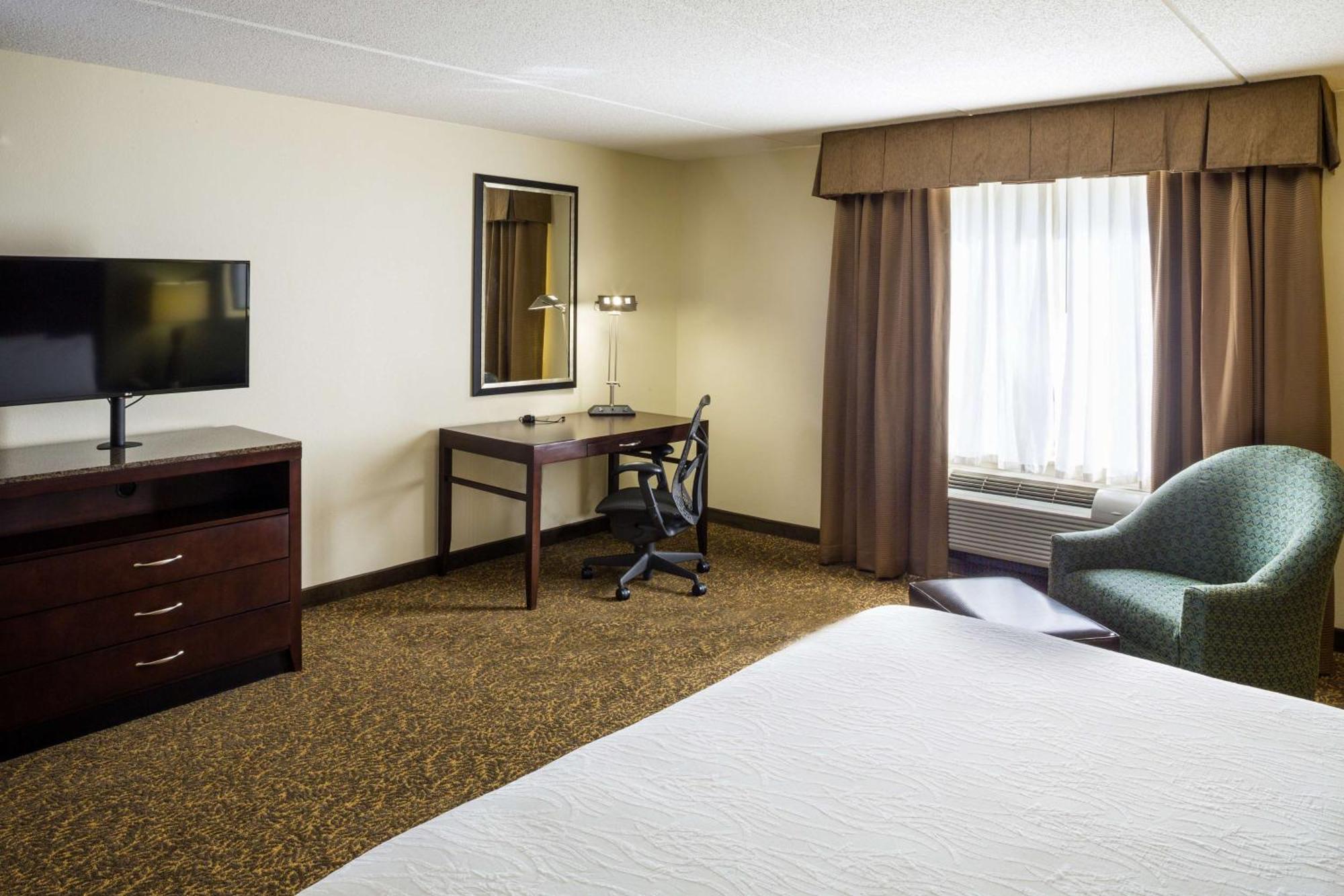 Hilton Garden Inn Hampton Coliseum Central Extérieur photo