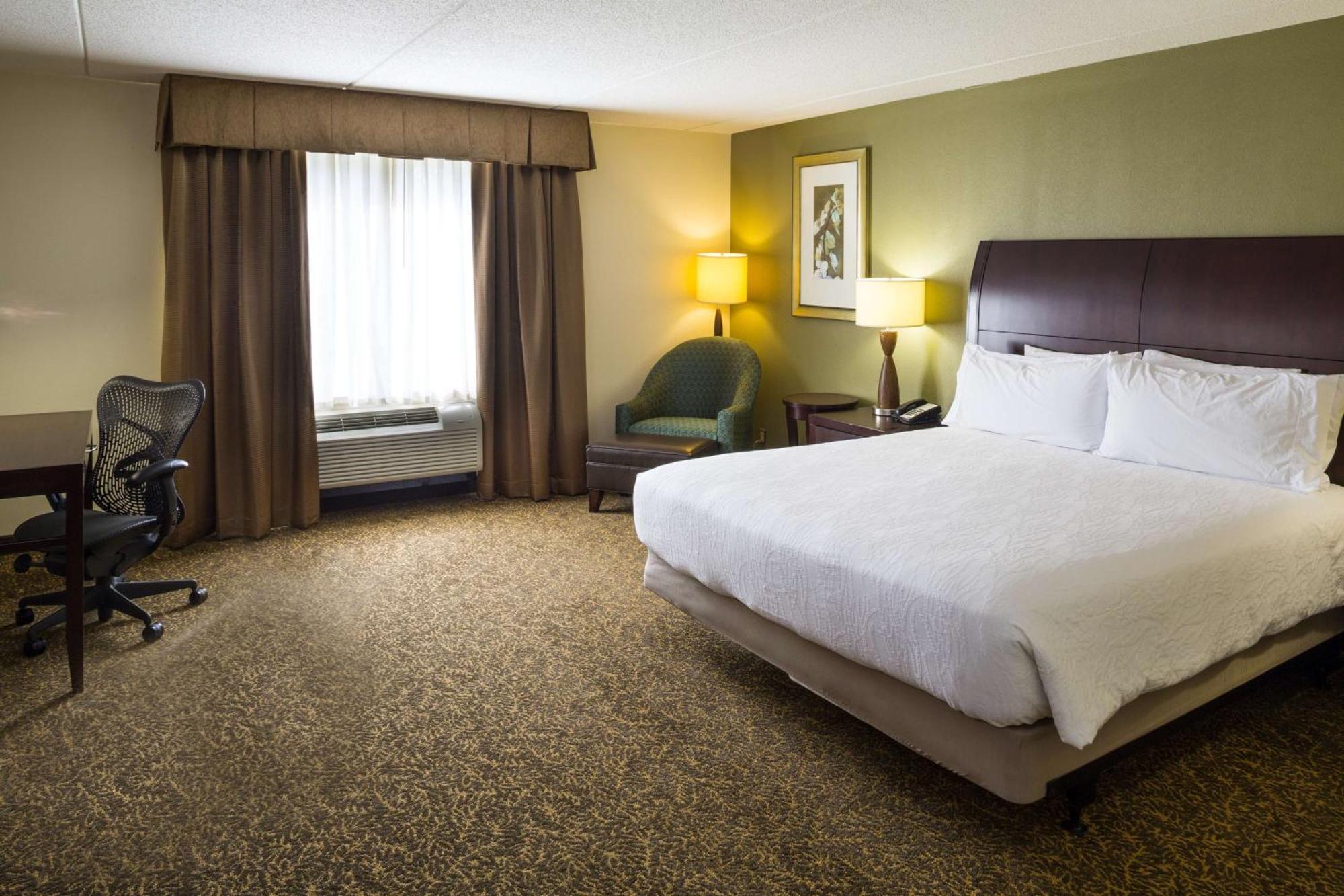 Hilton Garden Inn Hampton Coliseum Central Extérieur photo