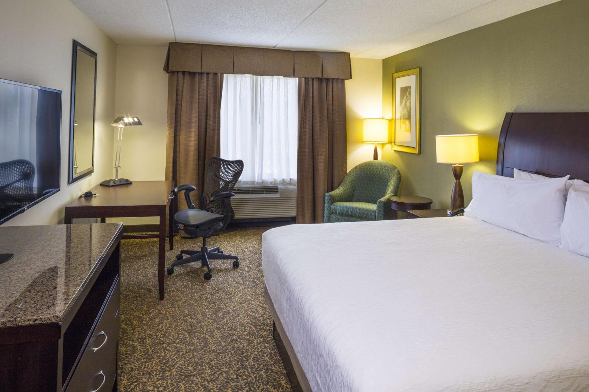 Hilton Garden Inn Hampton Coliseum Central Extérieur photo