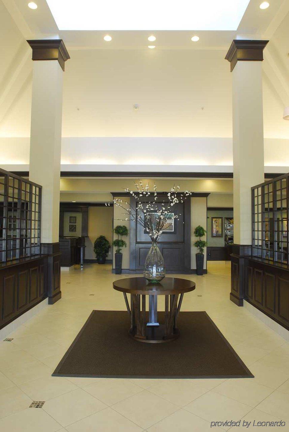 Hilton Garden Inn Hampton Coliseum Central Intérieur photo
