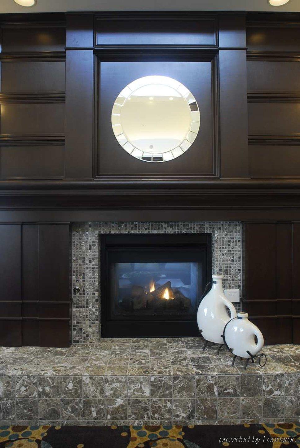 Hilton Garden Inn Hampton Coliseum Central Intérieur photo